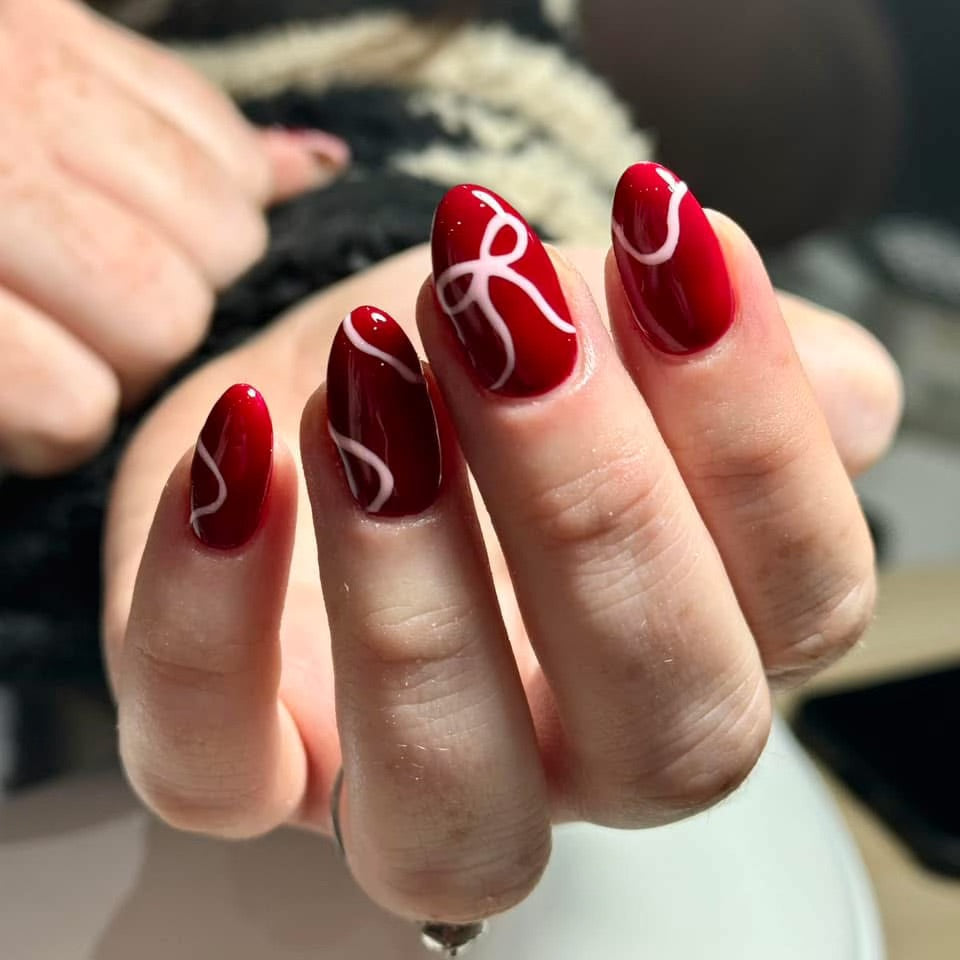 Festive Christmas Glow Nails