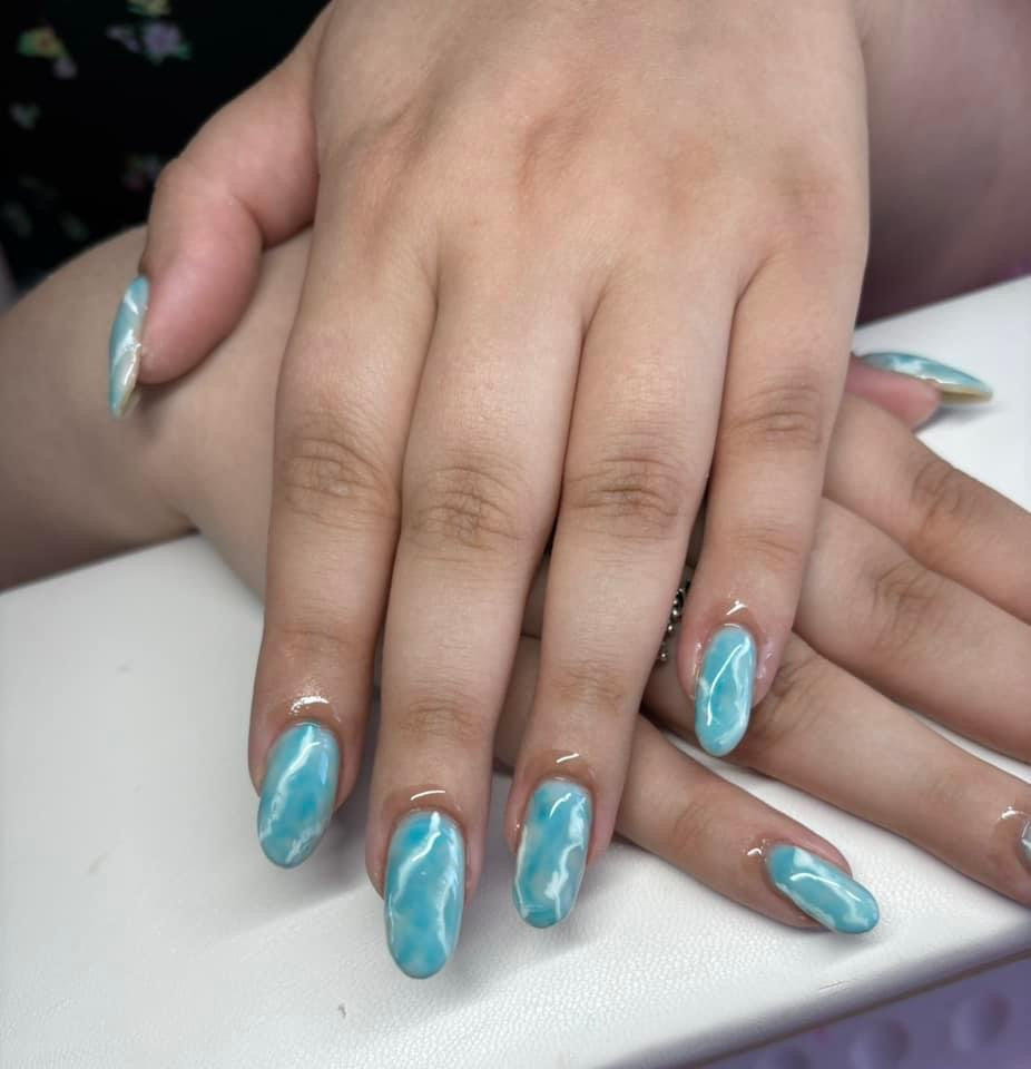 Perfect Holiday Nails: Ocean-Inspired Designs for Summer